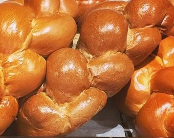 Traditional Challah Bread For Shabbat or Holiday - 16 ounce (2 16oz Challah per package)