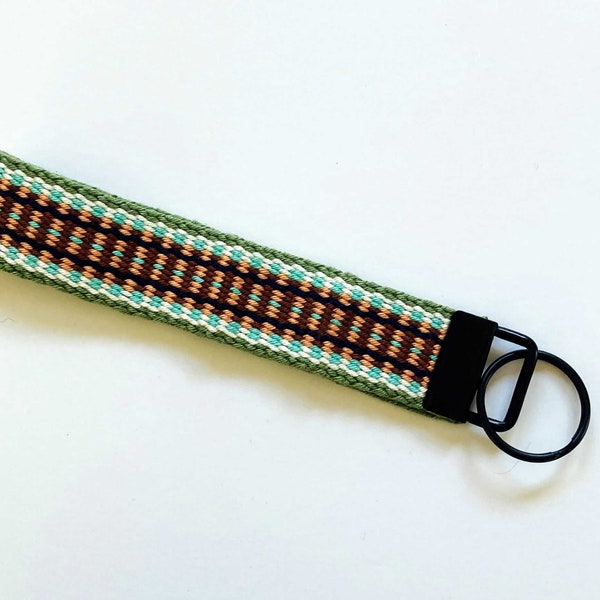 Inkle-woven Key Fob in a Saami Pattern