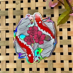 Koi Fisch und Sakura Großer holografischer Aufkleber | 4-Zoll-Kirschblüten Blumen und Fisch Original japanischer Kunst Aufkleber