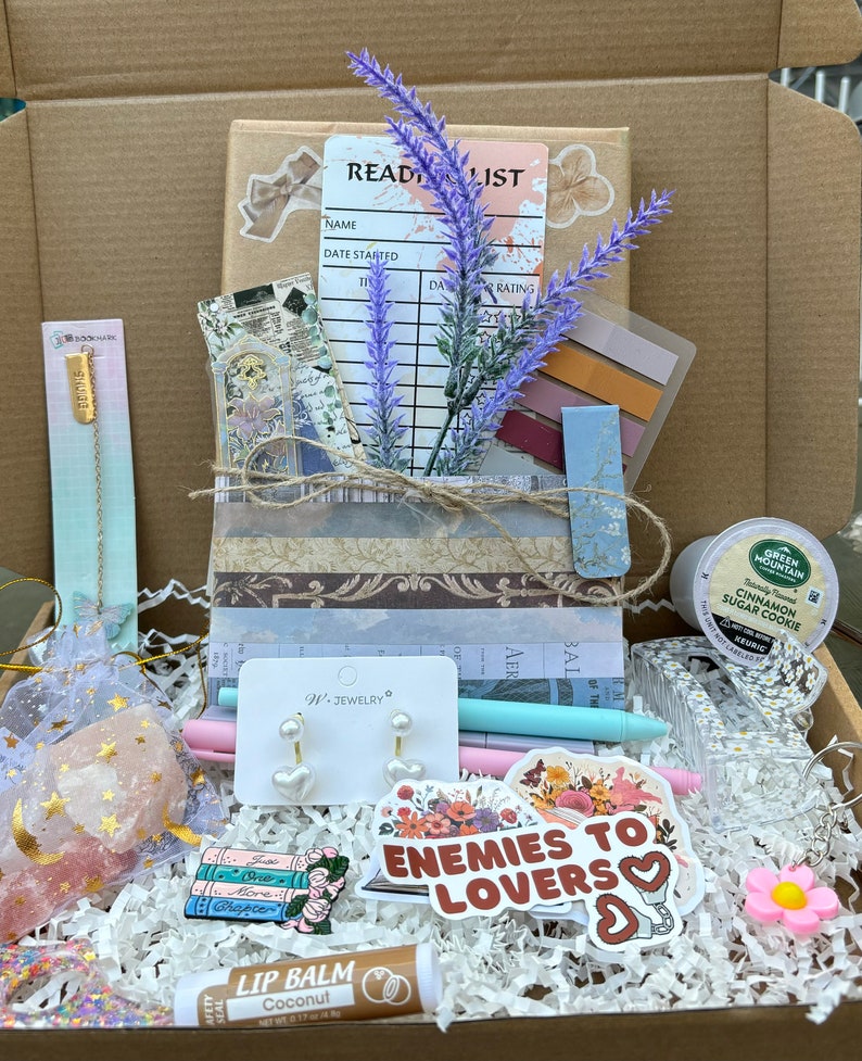 Blind date with a book box set - book, tabs, earrings, stickers, book mark, coffee pod.