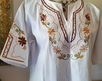 Vintage Mexican embroidered hippie blouse