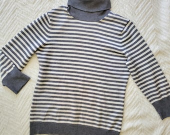 Y2K Banana Replublic Silk Cashmere Blend Lightweight Turtleneck Sweater