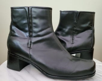 Vintage Y2K Black Leather Sqare Toe Ankle Booties 9 Wide