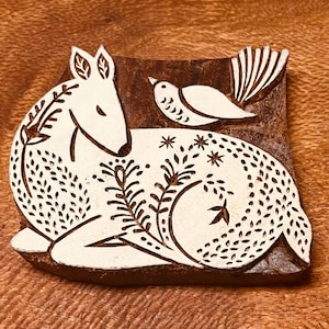 Folk Art Deer and Bird Rosewood Stamp, 7cm, for Pottery clay textiles woodblock