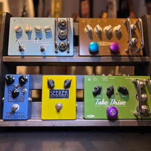 Handgefertigter vertikal Schreibtisch Synthesizer Ständer / Gitarren-Pedal