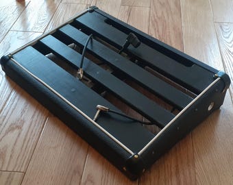 Handcrafted Levant/Bronco Black Tolex Guitar Pedalboard