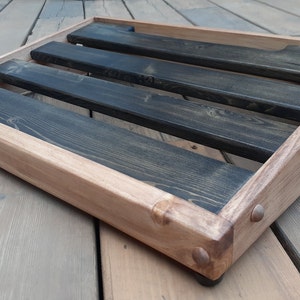 Handcrafted Guitar Pedalboard