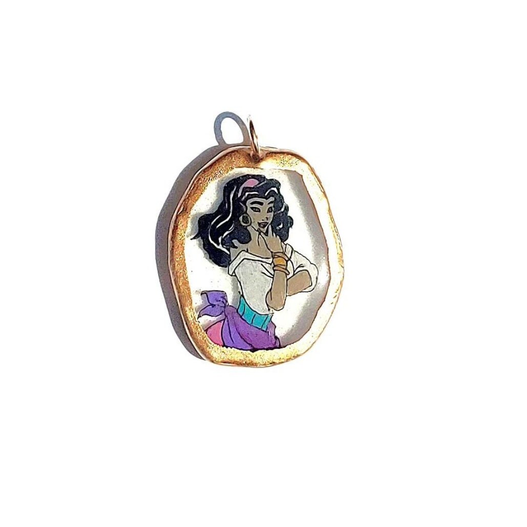 Esmeralda necklace disney deals