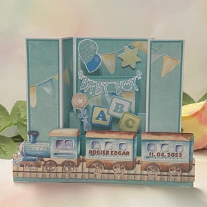 Carte d'anniversaire 3D faite main pour nouveau-né avec prénom garçon - Carte pop-up personnalisée train vert avec prénom pour bébé