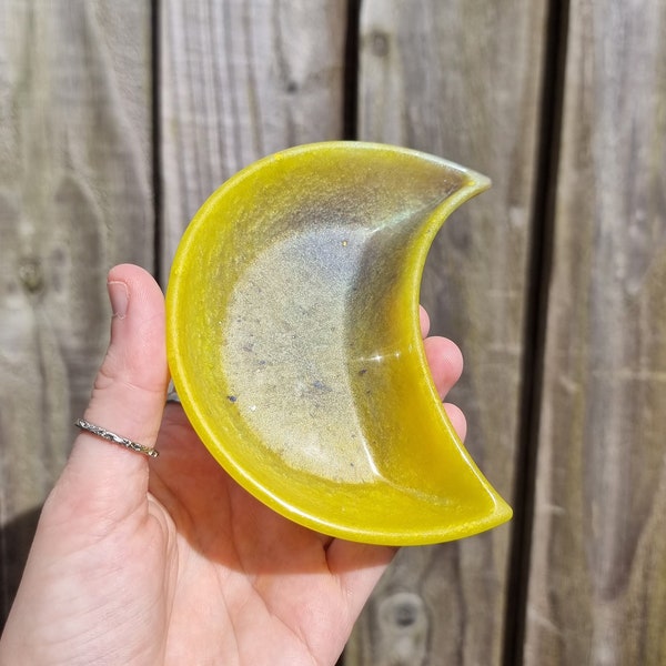 Crescent moon dish, unique jewellery holder, resin jewelry organiser, affordable home decor, witchy celestial gift, unique ring holder bowl