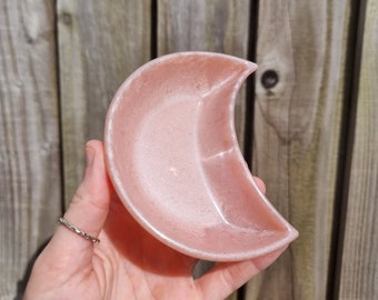 Crescent moon dish, unique jewellery holder, resin jewelry organiser, affordable home decor, witchy celestial gift, unique ring holder bowl