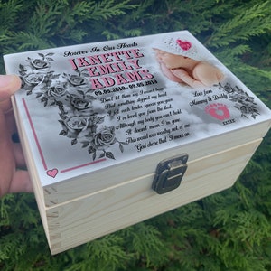 Petite urne en bois de pin massif / boîte à souvenirs pour les cendres, conception personnalisée avec votre propre photo, cadeau souvenir du Souvenir.
