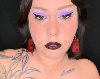 Pendientes con diseño de entrada para el infierno: pendientes colgantes góticos llamativos, joyería emo punk, accesorio alternativo para Halloween.