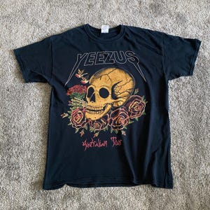 Kanye West Yeezus Tour Merch 2014 Australian Skull Roses T Shirt Size L