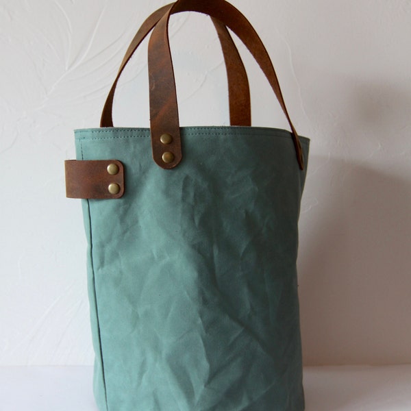 Organic Dry Waxed Canvas Bucket Bag Project Bag with Pocket.