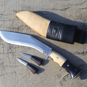 10 inches Bhojpure panjawal - kukri-khukuri-Gurkha knife-knives-Handmade in Nepal- kukri knife, balance tempered.