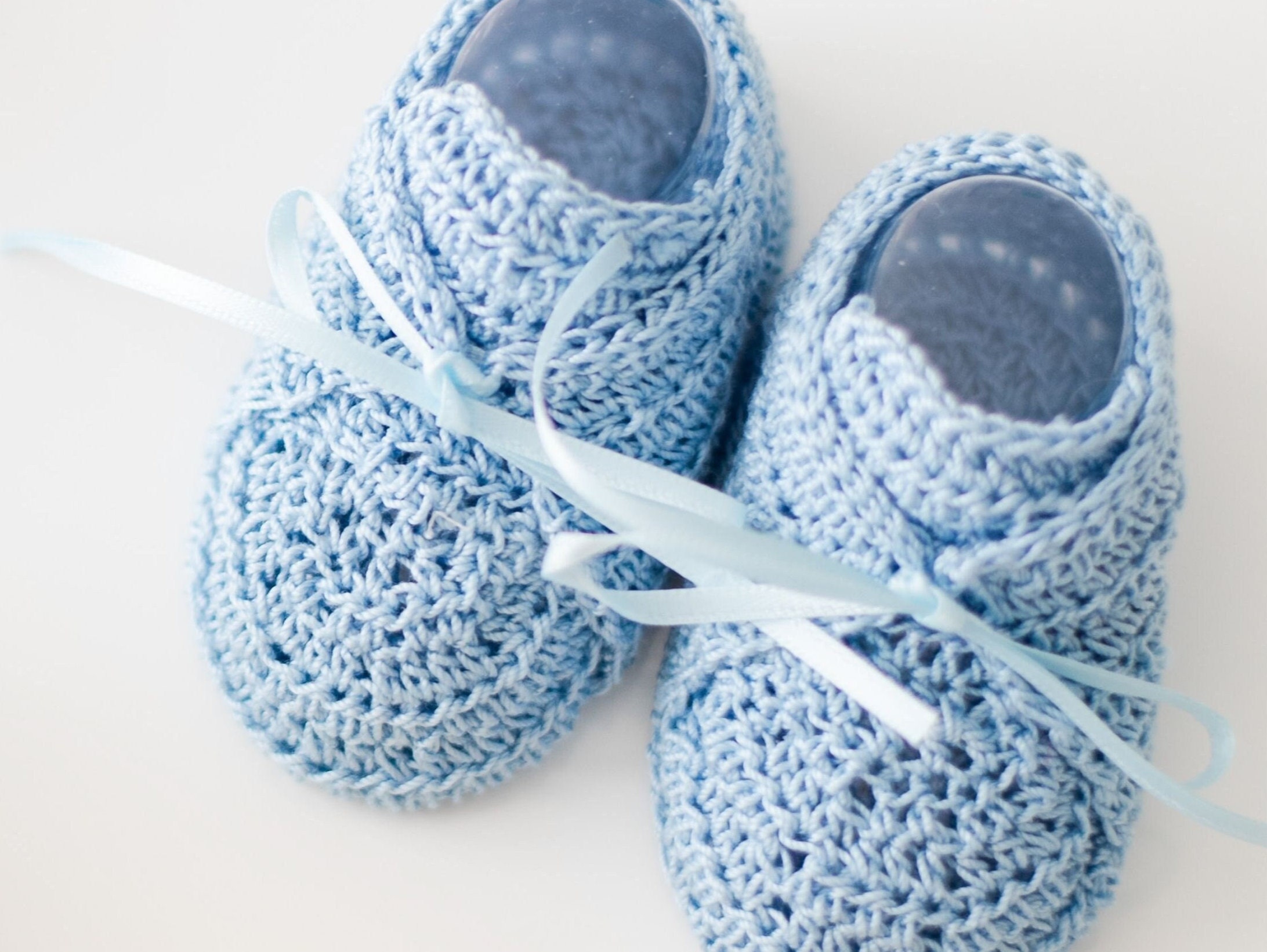 Handmade Crochet Booties Blue Newborn Shoes Cozy Baby Shower Gift Cotton Boy Knit Crib Shoes Add On Packaging Materials