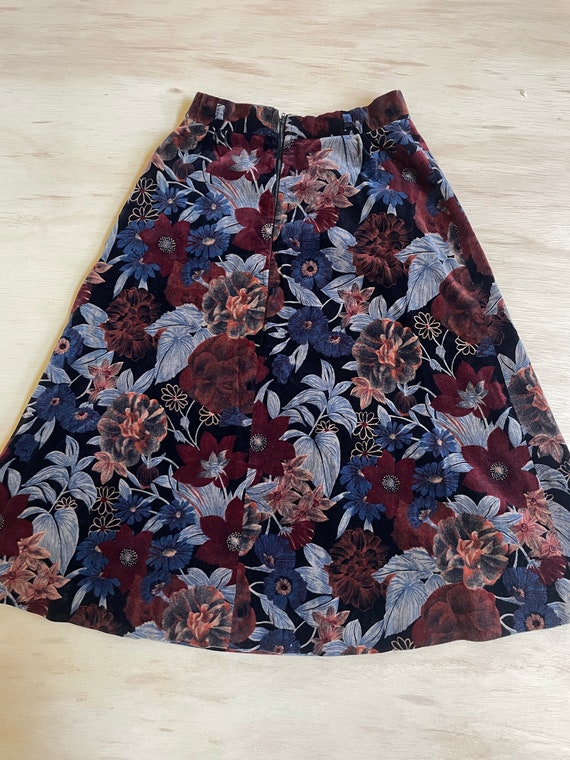 Vintage 1970's Velvet Midi Floral Skirt - image 2