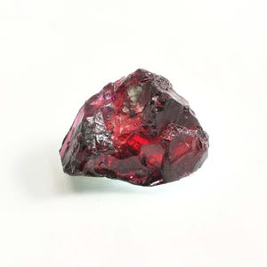 AAA+ 28.10 Ct Very Rare 100% Natural Red Painite Rocks Rough Unheated Unheated Burmese Facet (GIT) Certified Very nice Quality Painite Rough