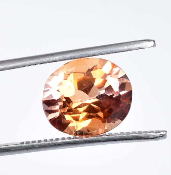 Saphir Padparadscha Naturel 10 Carats - Forme Carrée, Non Traité, Certifié RIF, Sri Lanka