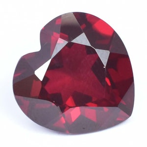 AAA+ 13 Ct Very Rare Natural Red Painite Heart Cut Unheated Burmese Facet GIT Certified Gemstone Very nice Quality 10 x 8 mm