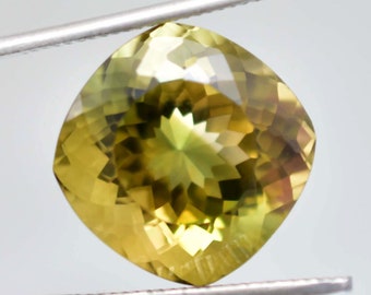 15 x 15 MM ENORM, felfri 17,25 ct. Glamorös naturlig tvåfärgad parti-safir kuddslipad med GIT-certifierad, fantastisk ädelsten av högsta kvalitet