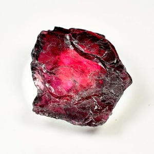 AAA+ 57.00 Ct Very Rare 100% Natural Red Painite Rocks Rough Unheated Unheated Burmese Facet (GIT) Certified Very nice Quality Painite Rough