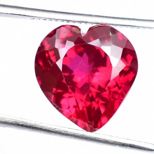 14 x 14 MM AAA Flawless 13.45 Ct Natural Mozambique Pegion Blood Red Ruby Heart Cut Gemstone Valentine&#39;s Day Special And GIT Certified