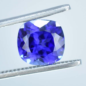 9 x 9 MM Flawless 4.55 Ct Natural Royal Blue Ceylon Sapphire Cushion Cut Gemstone (GIT)Certified Very Precious Quality Breathtaking Gemstone