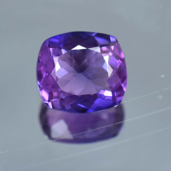 Musgravite Australienne Naturelle 11,95 Ct - Taille Asscher 12x12 Mm, Couleur Violette, Certifiée GDL