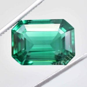 15 x 15 mm FELFRIA KVALITET 11,05 Ct 100 % naturlig grön zambisk smaragd lösa strålande slipade ädelstenar (GIT) certifierad från Zambia, behandling = Ingen