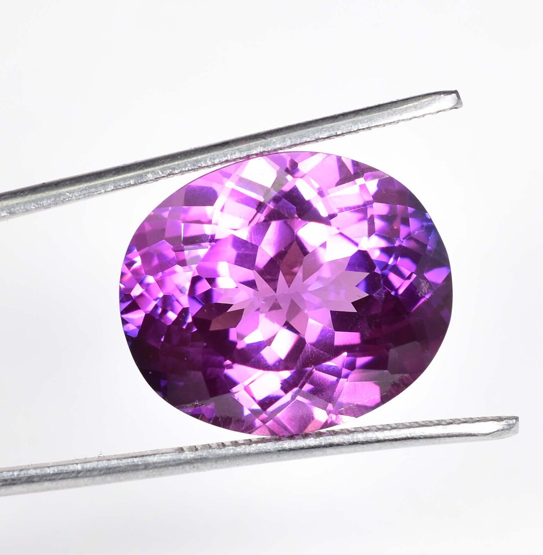 19 X 16 MM 26.35 Ct Vibrant Bi-color Purple and Blue Sapphire 100% ...