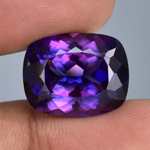 Gemma sciolta da 22,50 ct di zaffiro bicolore viola blu viola giava prugna da 18 x 14 mm, certificata GIT, da utilizzare per realizzare anelli e pendenti con pietre preziose di fiordaliso immagine 4