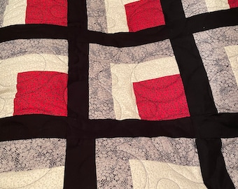 Log Cabin  - King Size Quilt
