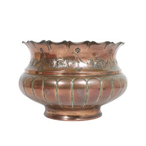 Antiker viktorianischer Kupferpflanzkübel von William Soutter & Sons, Birmingham || Mittlerer Kupfer-Jardiniere/Pflanztopf mit geprägten Blumenmotiven