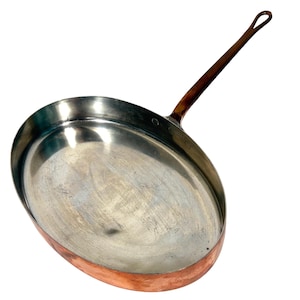Vintage French Oval Copper Pan with Brass Handle || Retro Copper Frying Pan / Skillet with Traditional Design