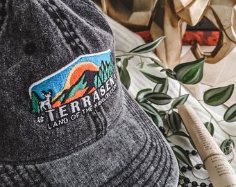 ToG Terrasen Erilea Land of the Kingsflame Hat | OFFICIALLY LICENSED | Sarah J. Maas Throne of Glass Aelin Fireheart Baseball Cap Bookish