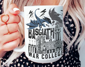 バスギアス戦争大学 ドラゴンライダーマグ | 公式ライセンス商品 | レベッカ・ヤロス フォース・ウィング アイアン・フレイム・エンピリアン マーチ ラージコーヒーティーマグ