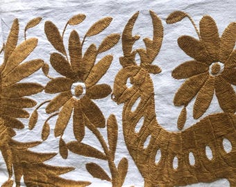 Table Runner: Mexican Hand Embroidered Otomi Tenango Style. Hand Made. GOLDEN Embroidery. Oaxaca. Arte