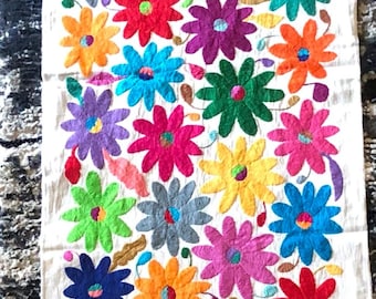 Table Runner: Mexican Hand Embroidered Otomi Tenango Style. Hand Made. MULTICOLOR Embroidery. Oaxaca. Arte. Alebrijes. Flowers
