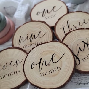 Baby Wooden Monthly Milestone Marker Disc Set & Photo Prop, Baby Shower Gift, Newborn, Woodland, Gender Neutral, Nursery, Bark, Baby Photos