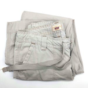 Vintage Y2K Levi's Women's Khaki Hiking Roll Tab Pants Size 6
