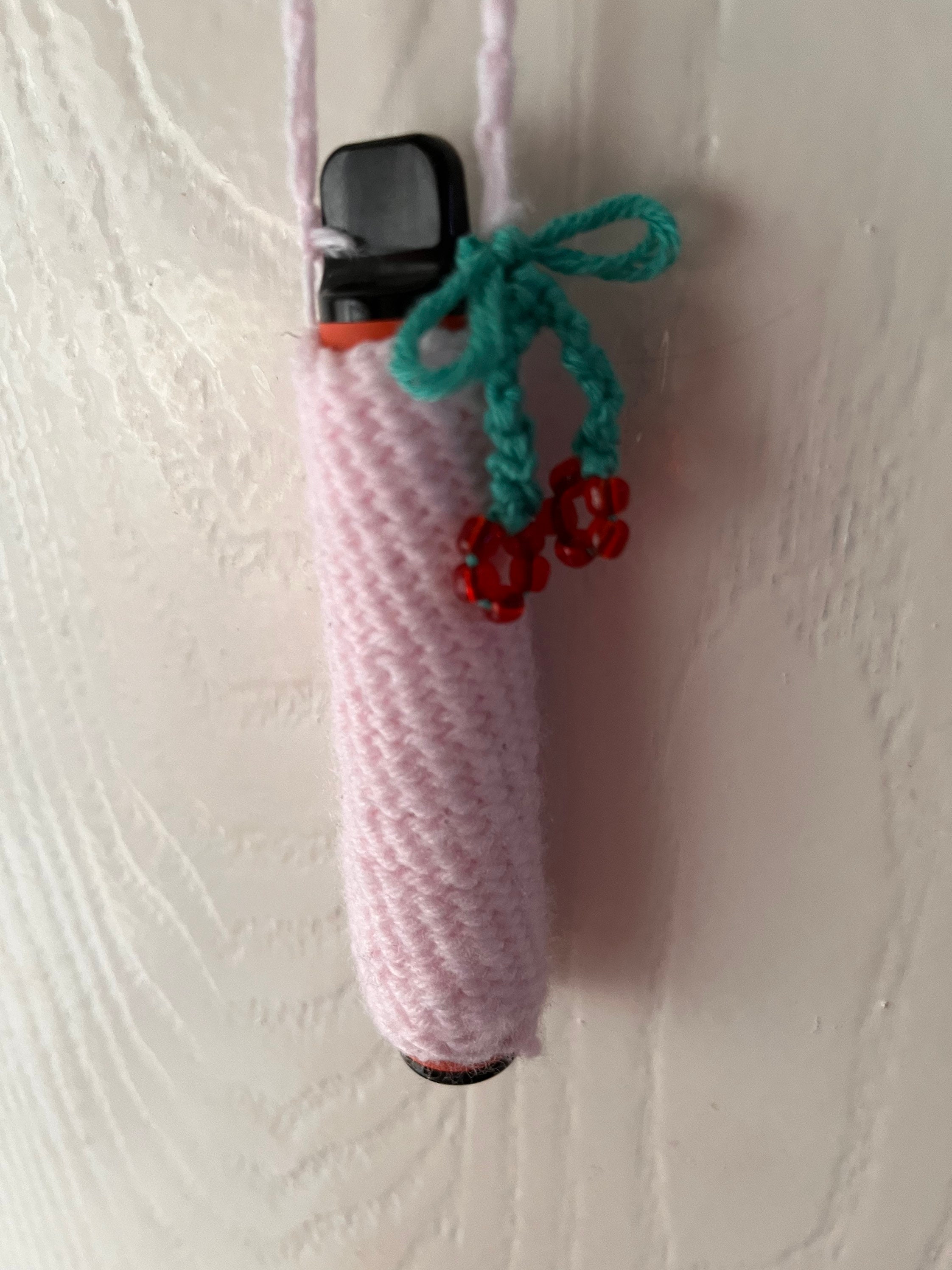 CROCHET VAPE NECKLACE A Cute Holder With Optional Lighter Holder and