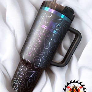 Vaso de viaje Stanley Quencher auténtico - Fantasmas adorables - Espeluznante - Halloween - Envoltura completa con grabado láser permanente - Vaso de 30 o 40 oz