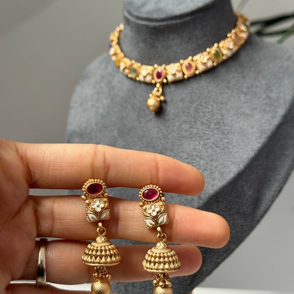 Absolutely gorgeous sleek chokers / multicolour /gold/ruby / Indian jewellery sets/ temple jewellery/ bridal jewels/kundan