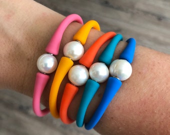 ADDISON - Pearl and Silicone Stretch Bracelet (10 COLORS) // Pearl Waterproof Bracelet // 12mm White Freshwater Pearl // Mix & Match