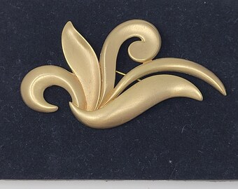 Vintage Signed JJ Brushed Gold Fleur De Lis Brooch Pin Modernist Large Statement