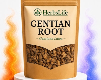 Può includere: Una busta in carta kraft marrone contenente radice di genziana essiccata, etichettata HerbsLife Gentian Root - Gentiana Lutea. La busta presenta una finestra trasparente che mostra i pezzi di radice marroni e grossolani all'interno.