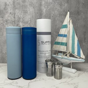 Engraved Name Water Bottle with Tea Infuser | Personalized Tumbler afbeelding 7