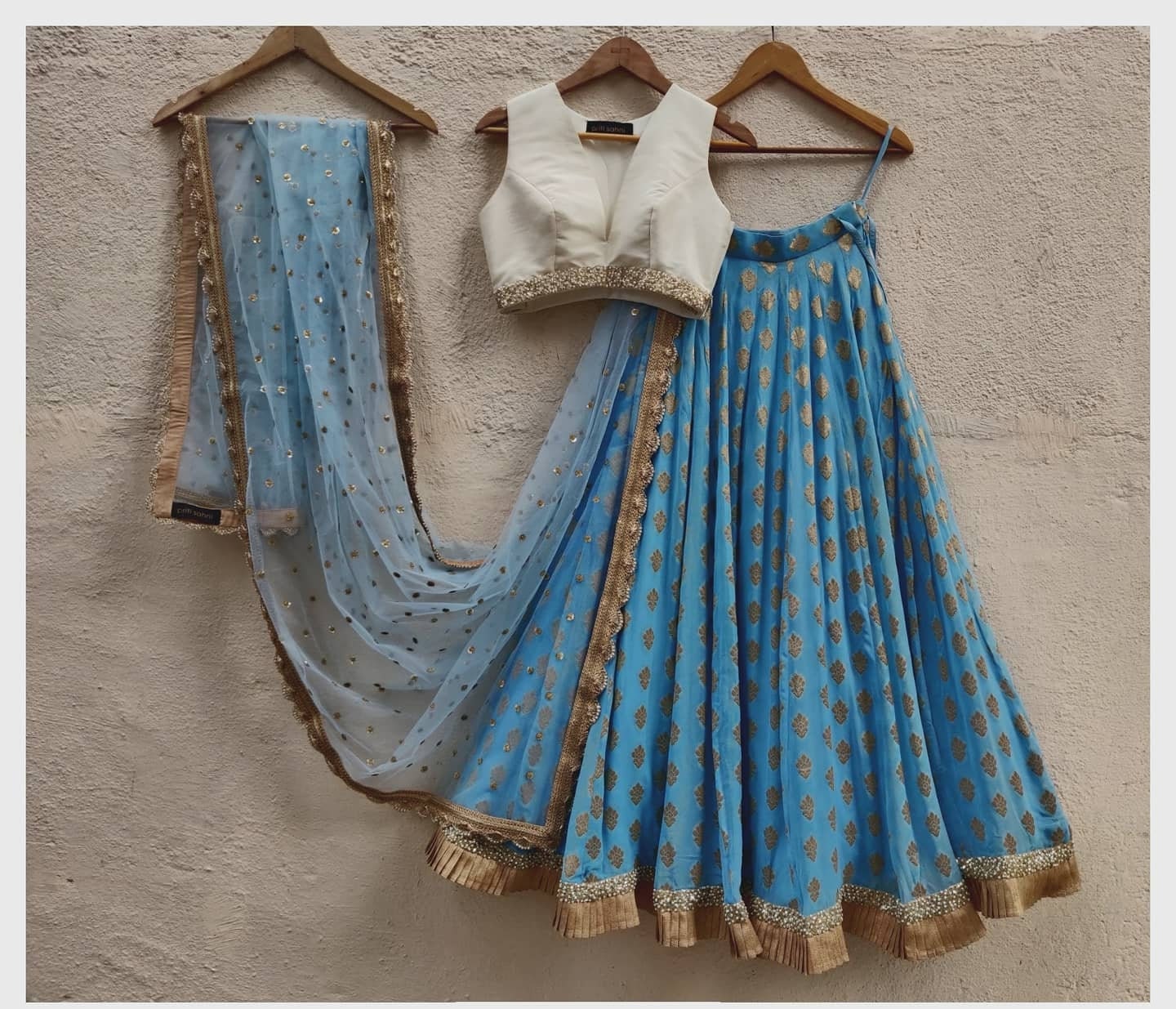 blouse and lehenga design